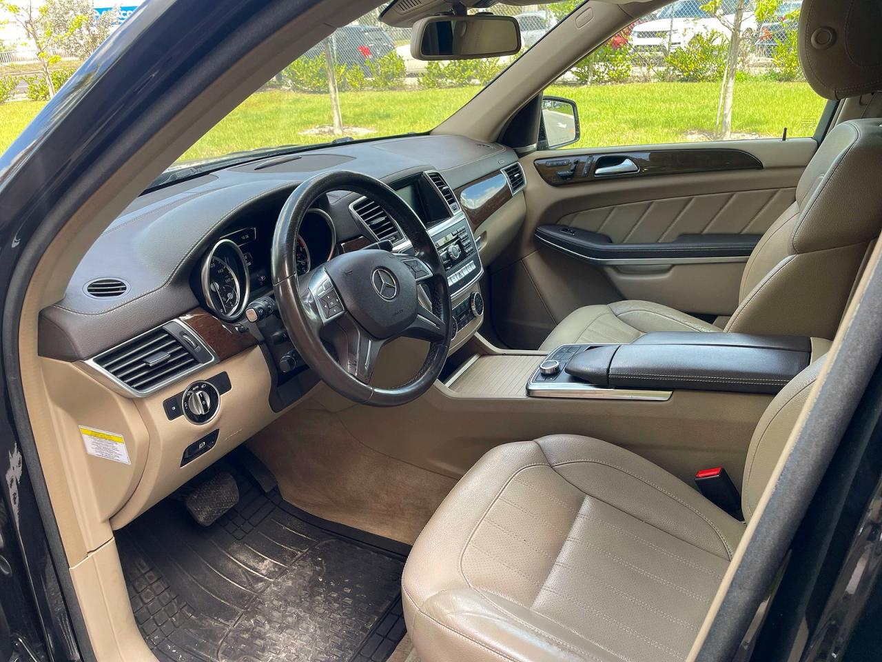 2014 Mercedes-Benz Gl-class VIN 4JGDF7CE1EA320957 photo 9