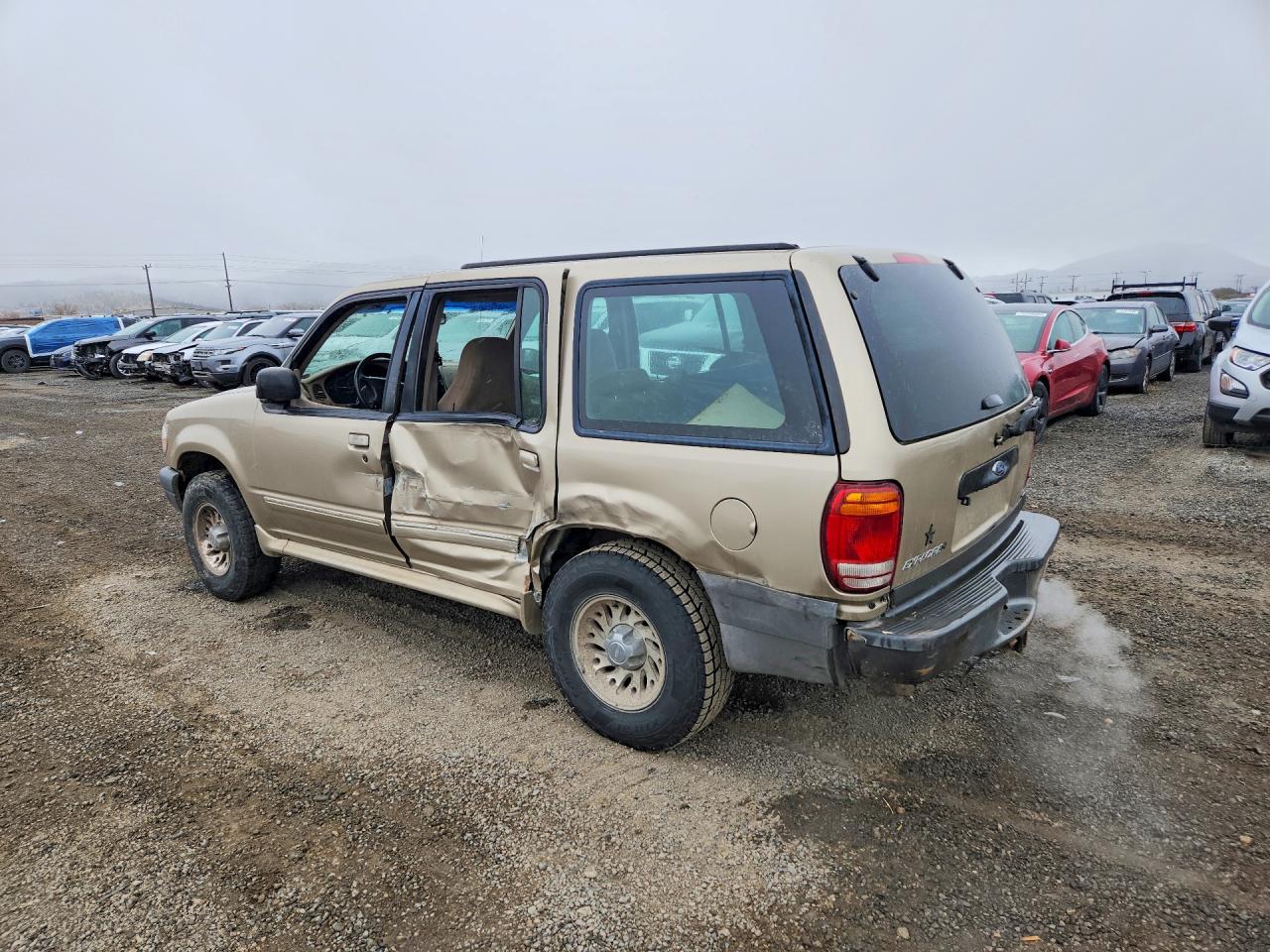 1999 Ford Explorer VIN 1FMZU34X8XUA27210 photo 2