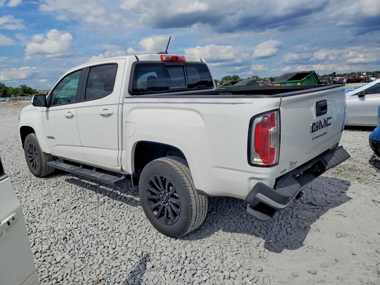 2022 GMC Canyon VIN 1GTG5CEN8N1310744 photo 2