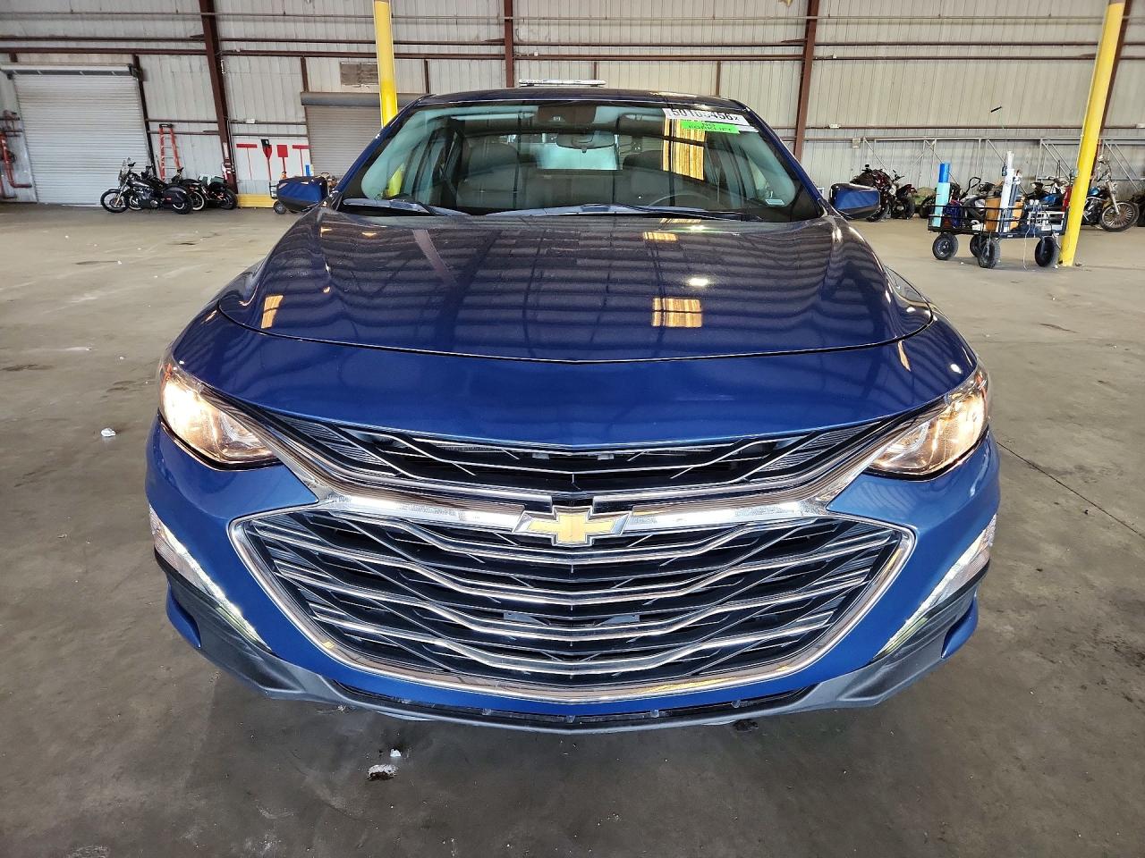 2025 Chevrolet Malibu VIN 1G1ZD5ST4SF119646 photo 5