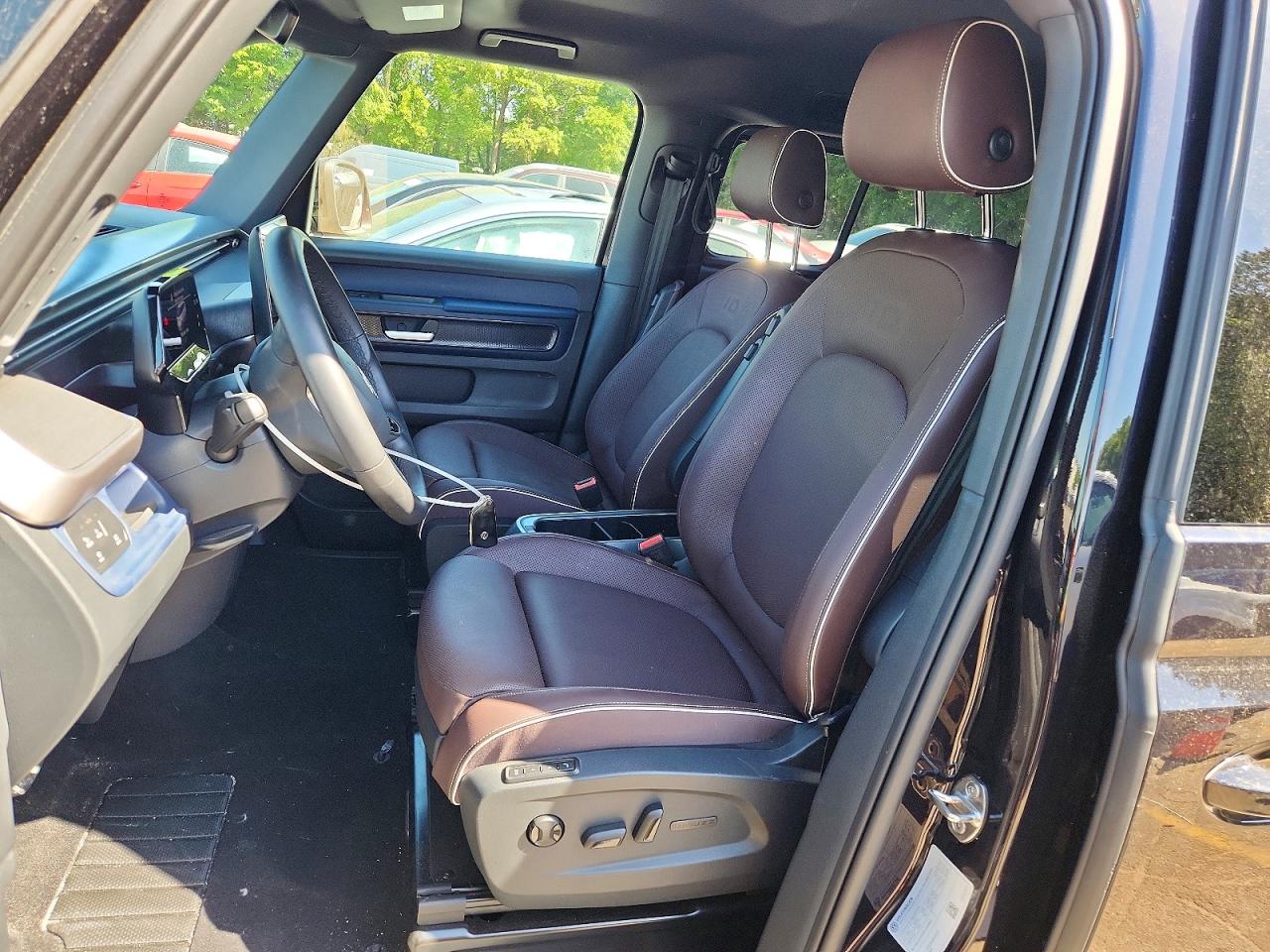 2025 Volkswagen All other VIN WVGAWVEB0SH012532 photo 7