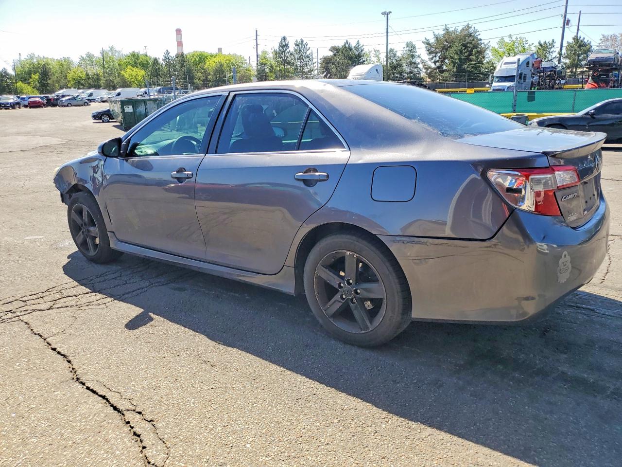2014 Toyota Camry VIN 4T1BF1FK4EU815464 photo 2