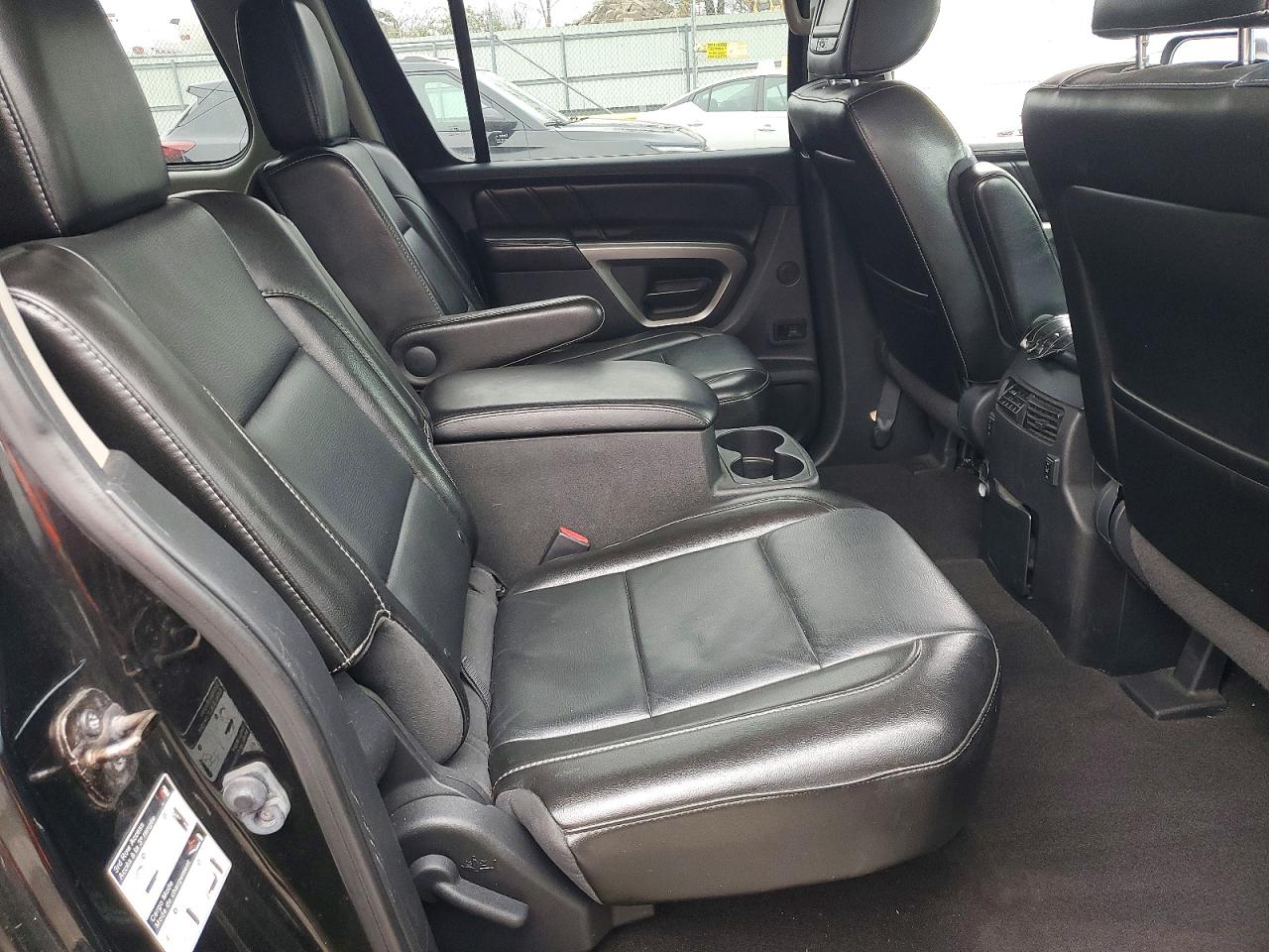 2015 Nissan Armada VIN 5N1AA0NE4FN617074 photo 11