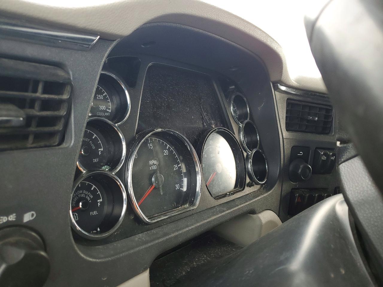 2018 PETERBILT All other VIN 1XPBDP9X7JD484053 photo 8