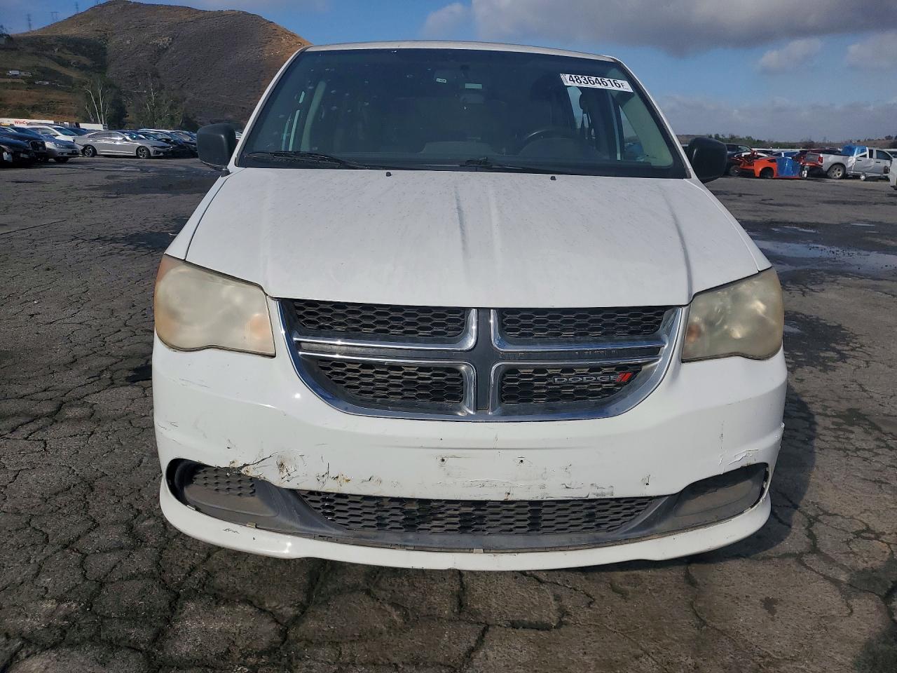 2014 EL Caravan VIN 2C7WDGBG0ER318363 photo 5