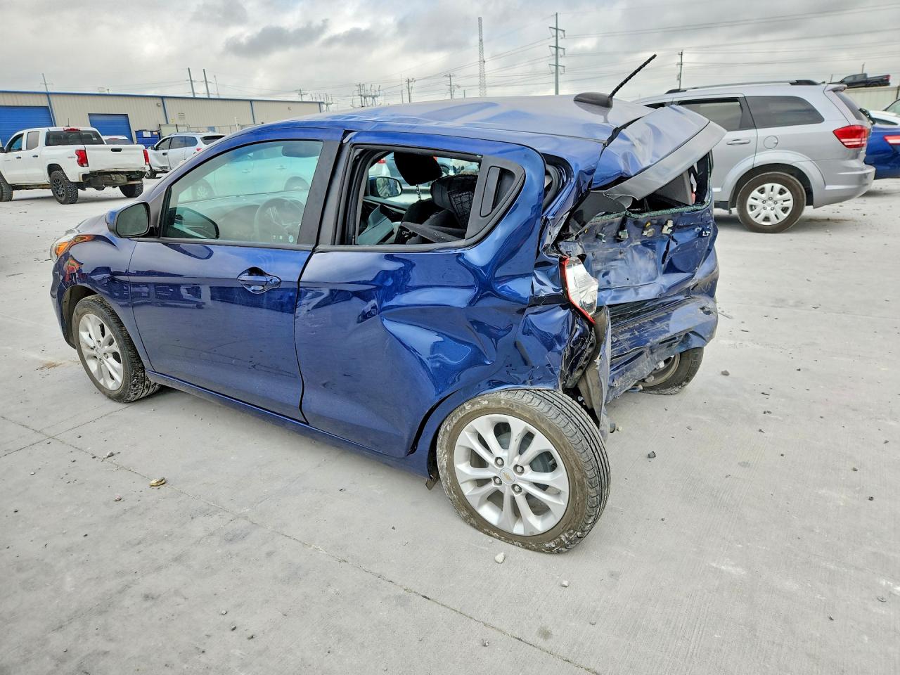 2022 Chevrolet Spark VIN KL8CD6SAXNC017381 photo 2