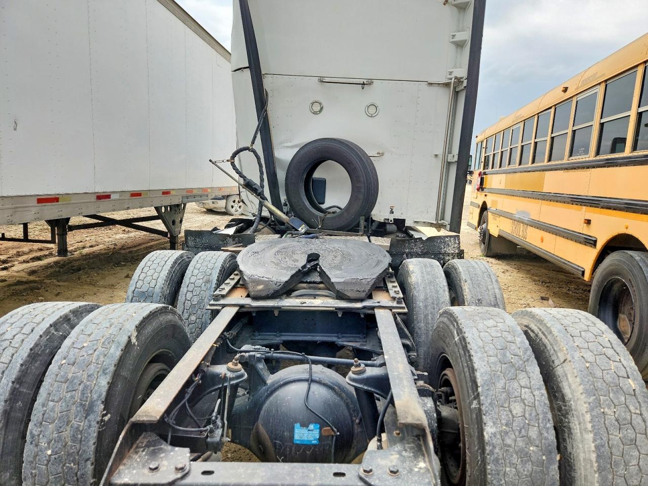 2021 KENWORTH Tractor VIN 1XKYDP9X0MJ446072 photo 6