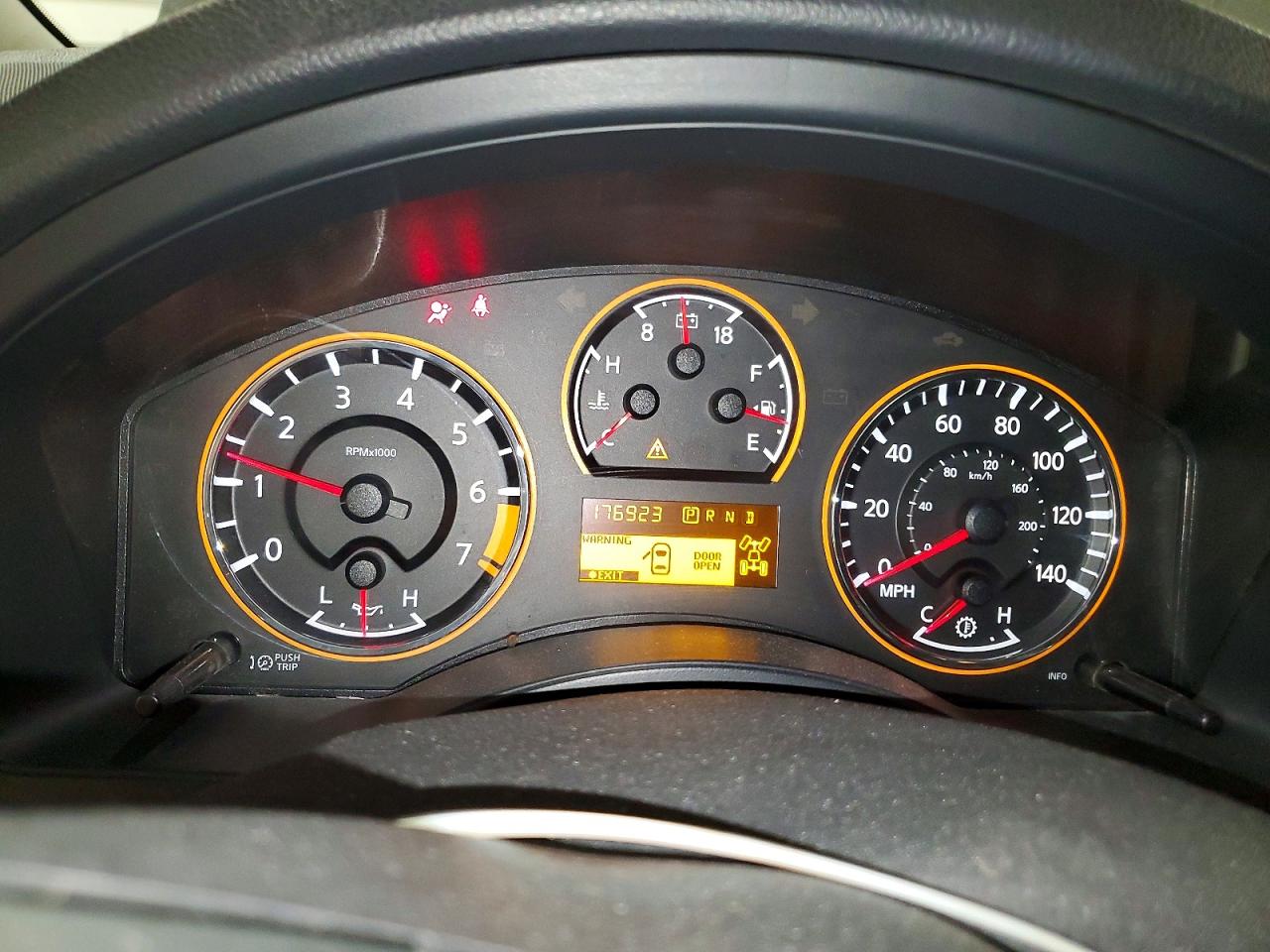 2012 Nissan Armada VIN 5N1AA0NC5CN620060 photo 9