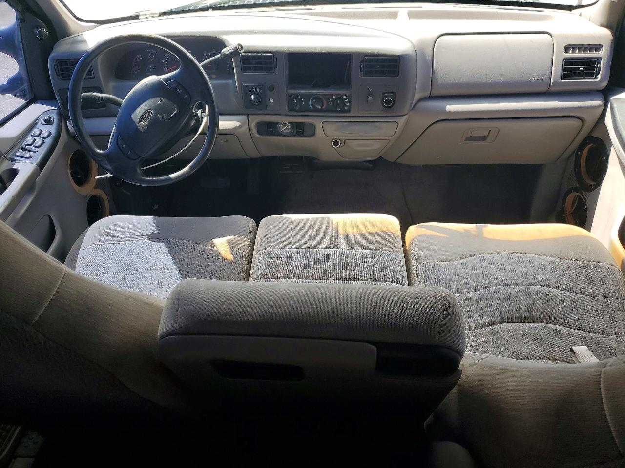 1999 Ford F350 VIN 1FTSW31S8XEF03054 photo 8