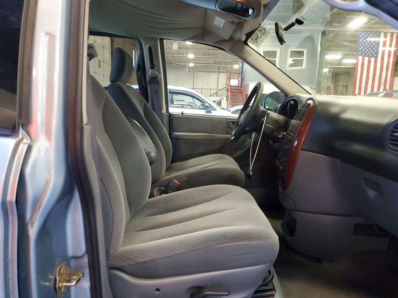 2005 CHRYSLER Minivan VIN 2C4GP44R45R199397 photo 11