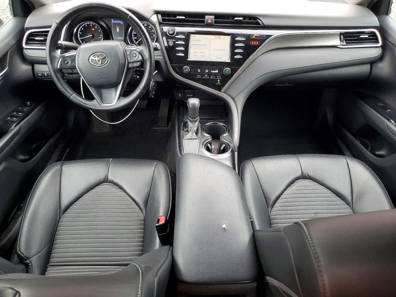 2018 Toyota Camry VIN 4T1B11HK2JU607069 photo 8