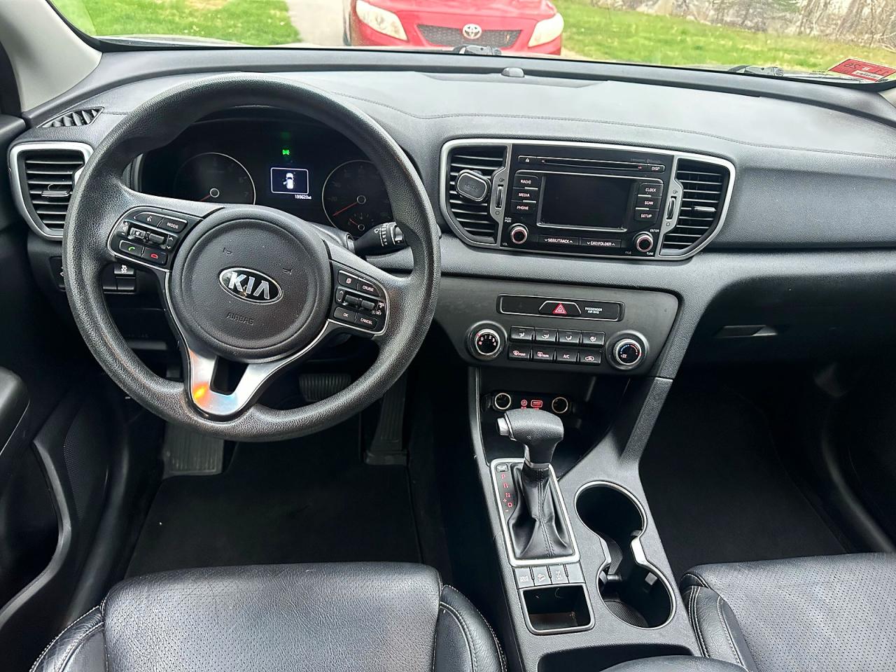 2019 Kia Sportage VIN KNDPMCACXK7584463 photo 9