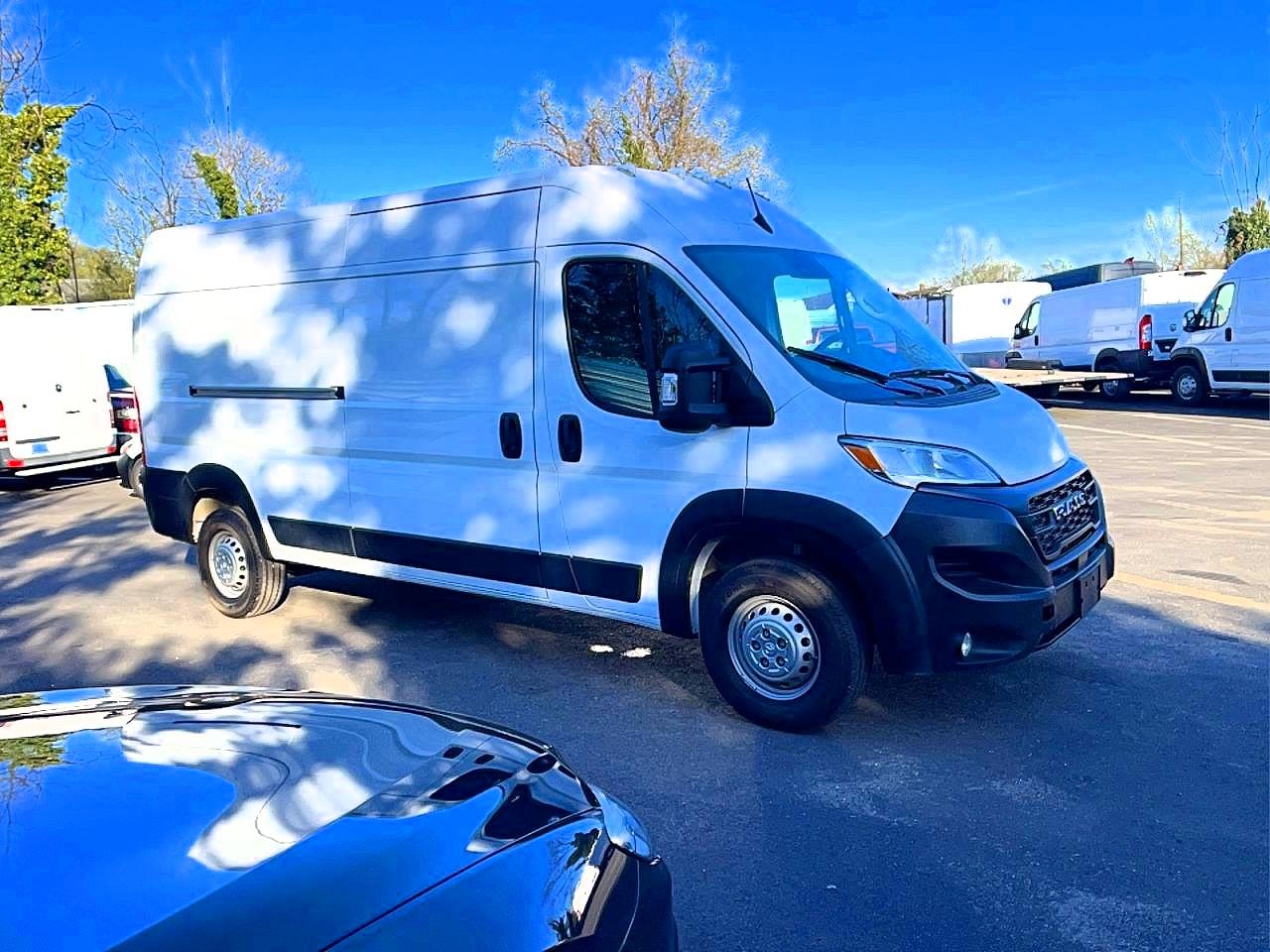 2025 Ram Promaster VIN 3C6MRVHG4SE549112 photo 1
