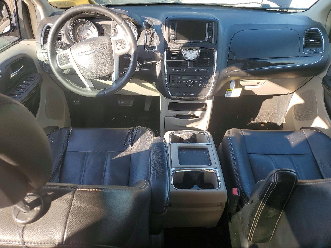 2014 Chrysler Minivan VIN 2C4RC1BGXER461346 photo 8