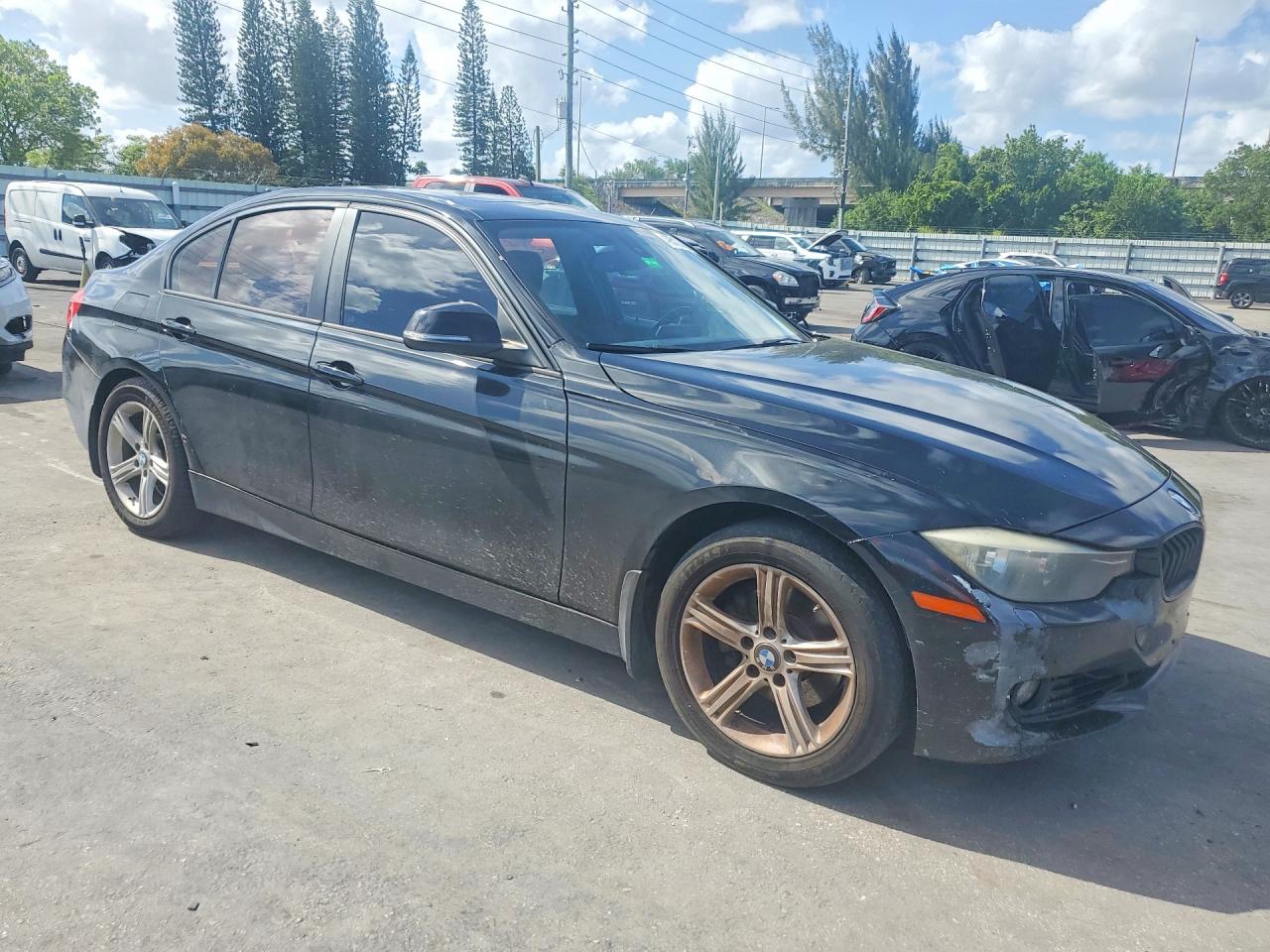 2015 3 series VIN WBA3B5C50FP654392 photo 4