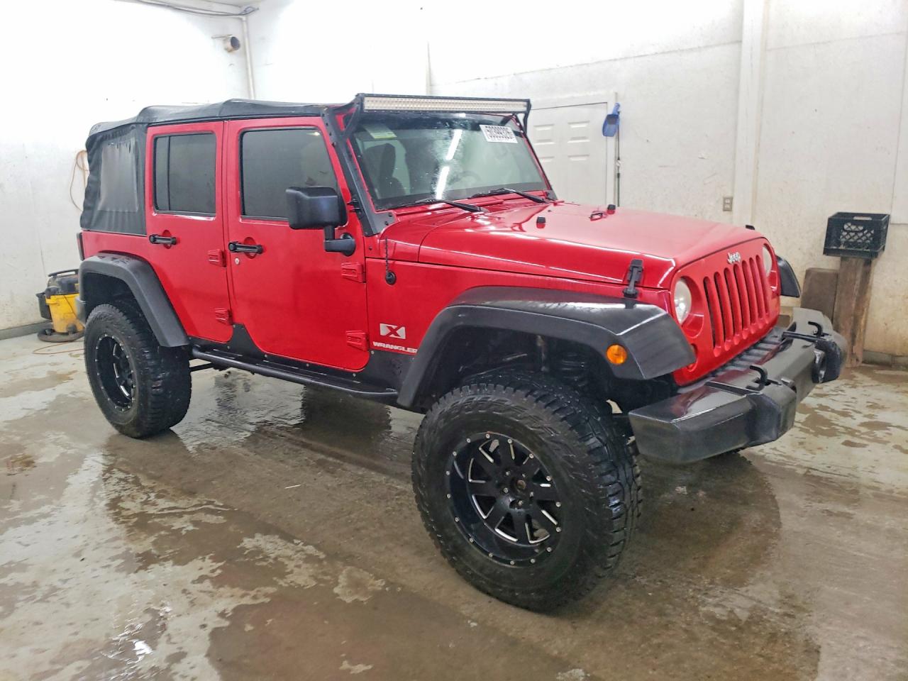 2009 Jeep Wrangler / VIN 1J4GA39179L728851 photo 4