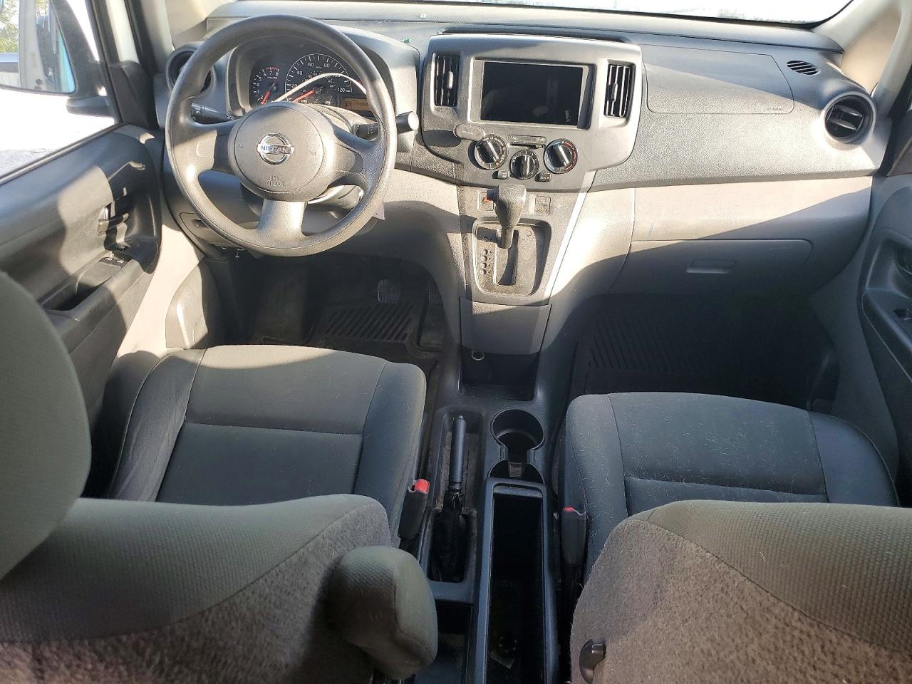 2015 Nissan Nv200 VIN 3N6CM0KN9FK713665 photo 8