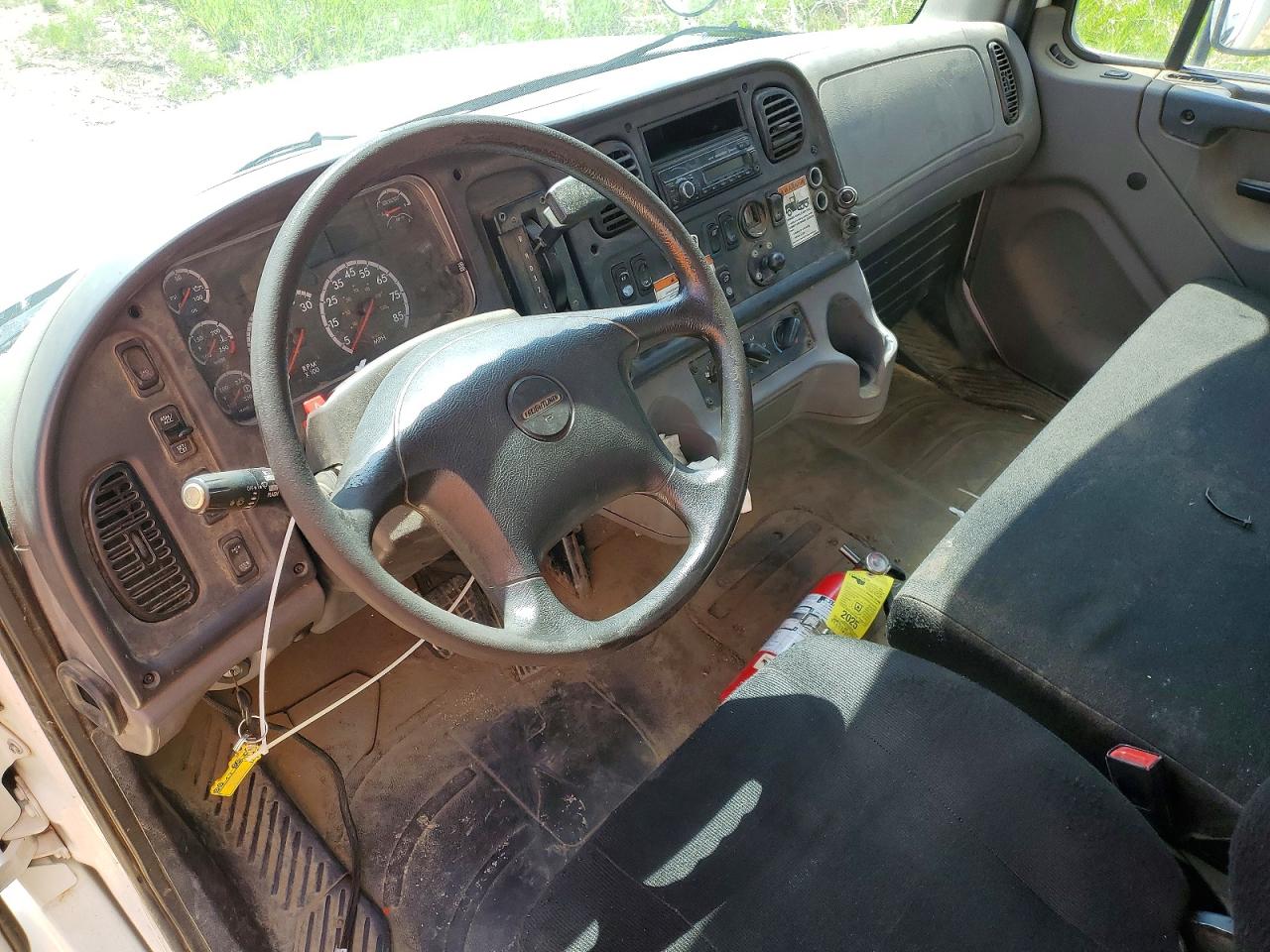 2017 FREIGHTLINER All other VIN 1FVACWDU8HHJD8619 photo 8