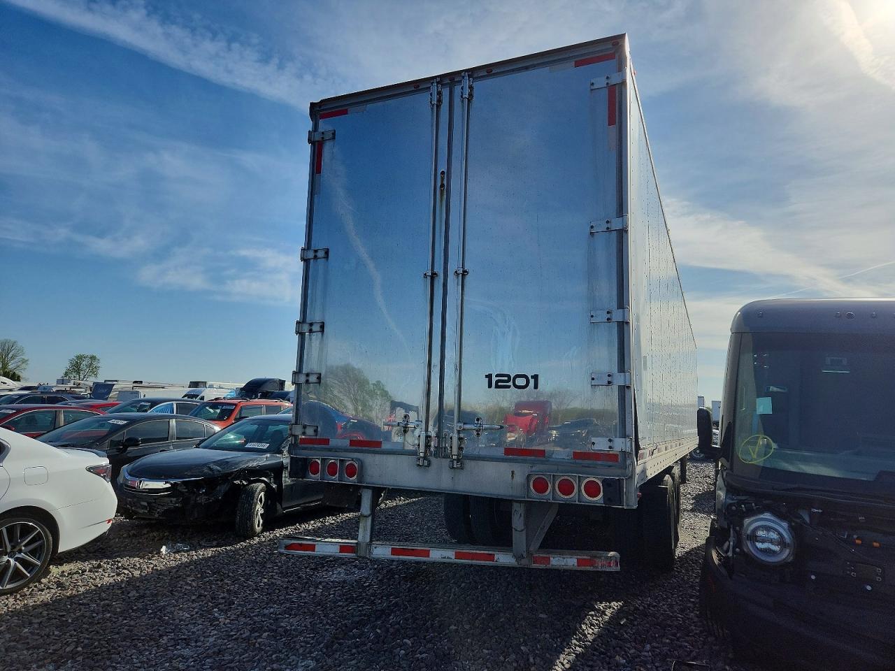 2021 UTILITY All models VIN 1UYVS253XM7396404 photo 6