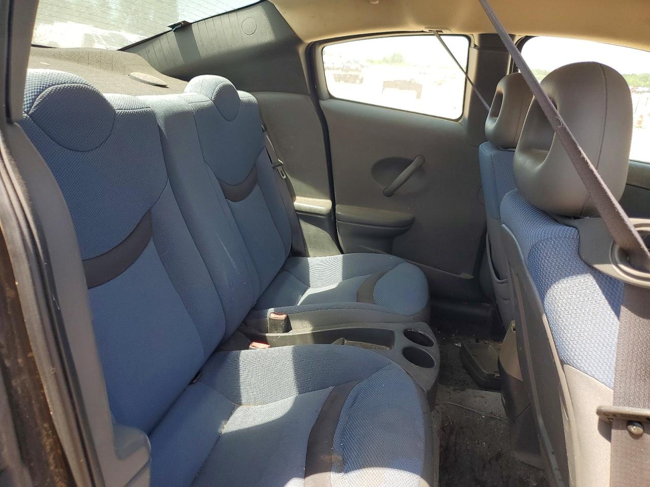 2003 Saturn Ion VIN 1G8AN12F83Z180514 photo 10