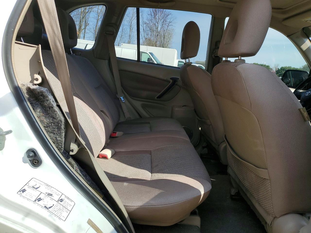 2004 Toyota Rav4 VIN JTEHD20V740024666 photo 11