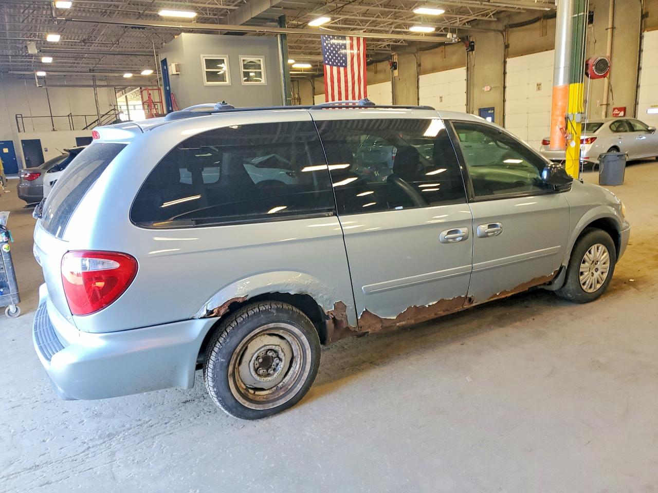 2005 CHRYSLER Minivan VIN 2C4GP44R45R199397 photo 3