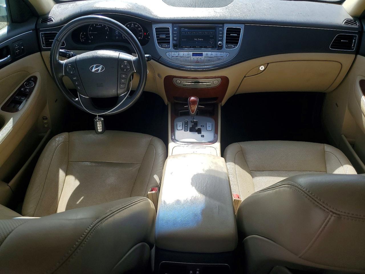 2012 Hyundai Genesis VIN KMHGC4DD3CU151501 photo 8