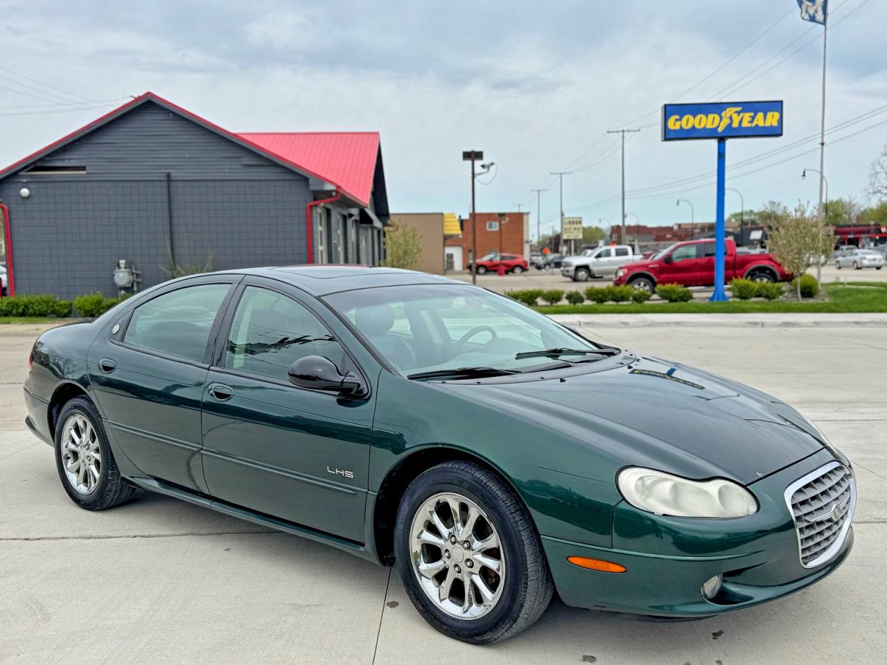 1999 Chrysler Lhs VIN 2C3HC56G2XH650079 photo 1