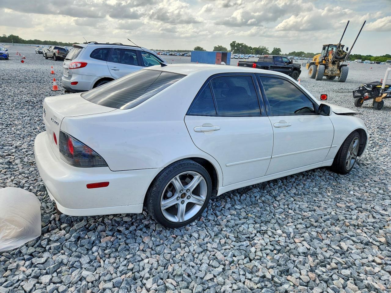 2001 Lexus Is VIN JTHBD182410005193 photo 3