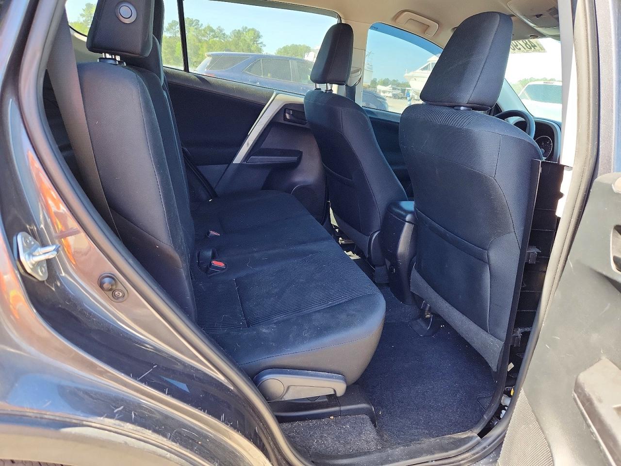 2016 Toyota Rav4 VIN 2T3BFREV7GW528205 photo 11