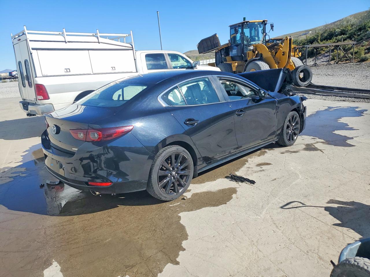 2024 MAZDA Mazda3 VIN 3MZBPABM4RM428252 photo 3