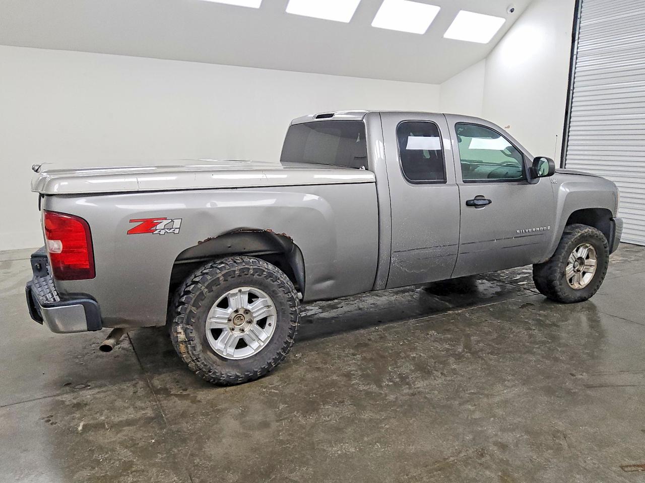 2008 Chevrolet Silverado VIN 2GCEK190781254829 photo 3