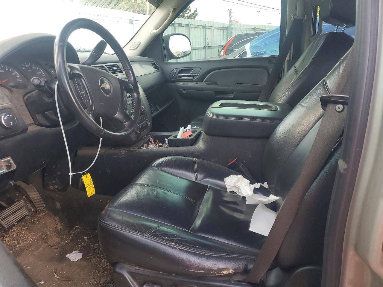 2009 Chevrolet Suburban VIN 1GNFK26309R135433 photo 7