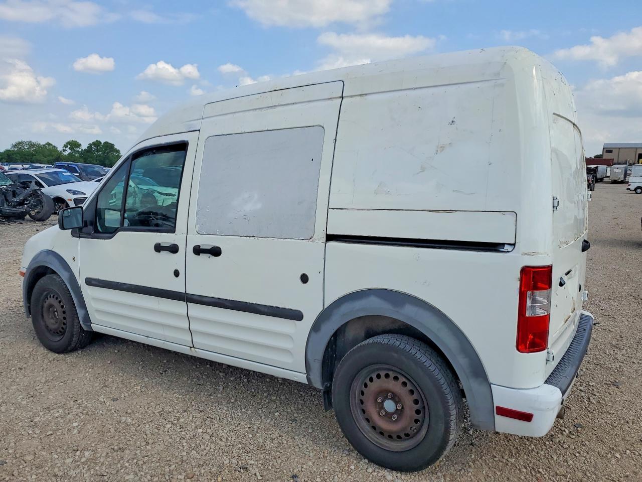 2013 Ford Transit VIN NM0LS7BN3DT146998 photo 2