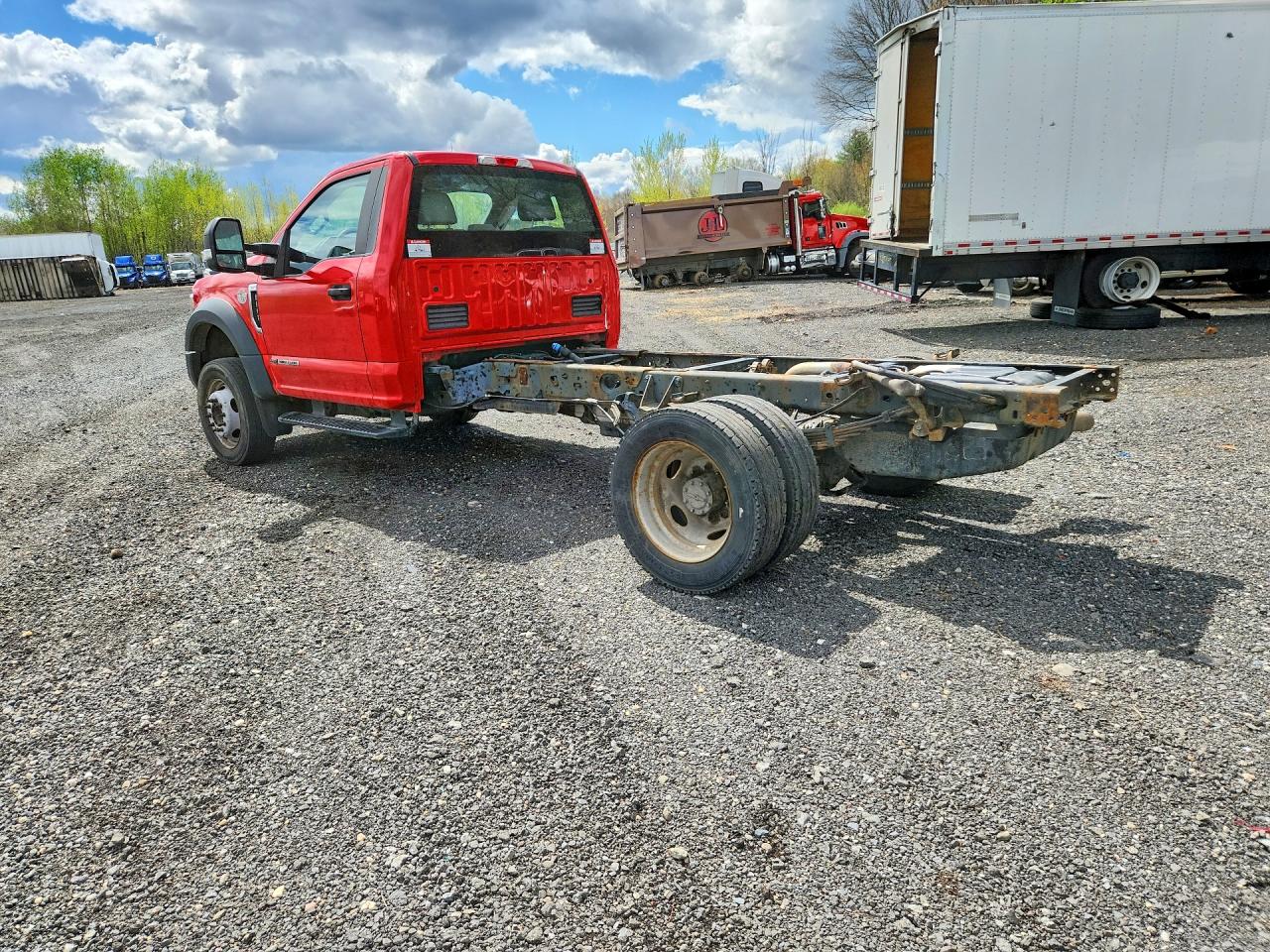 2019 Ford All models VIN 1FDUF5HT1KDA13746 photo 2