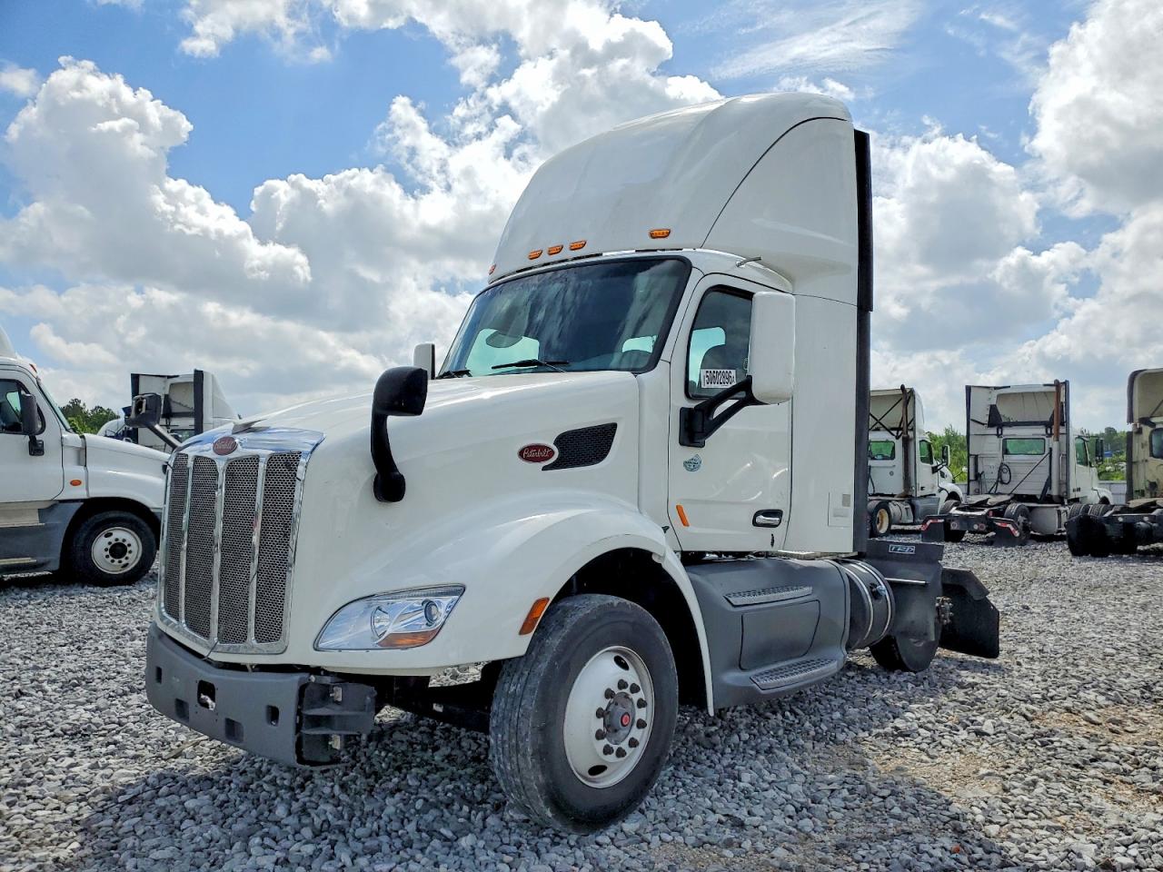 2018 PETERBILT All other VIN 1XPBA48X4JD478378 photo 2