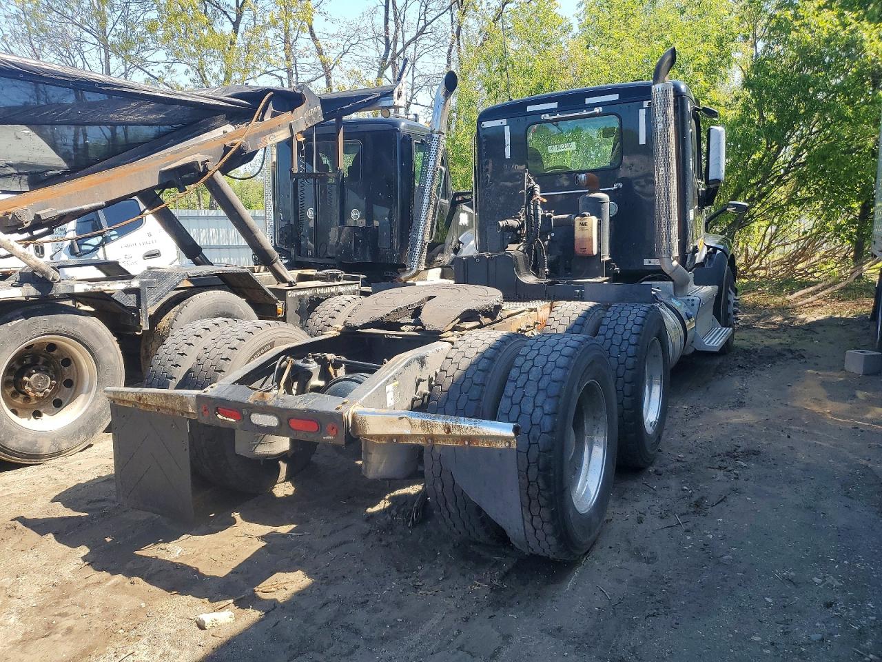 2017 PETERBILT All other VIN 1XPBDP9X8HD450746 photo 4