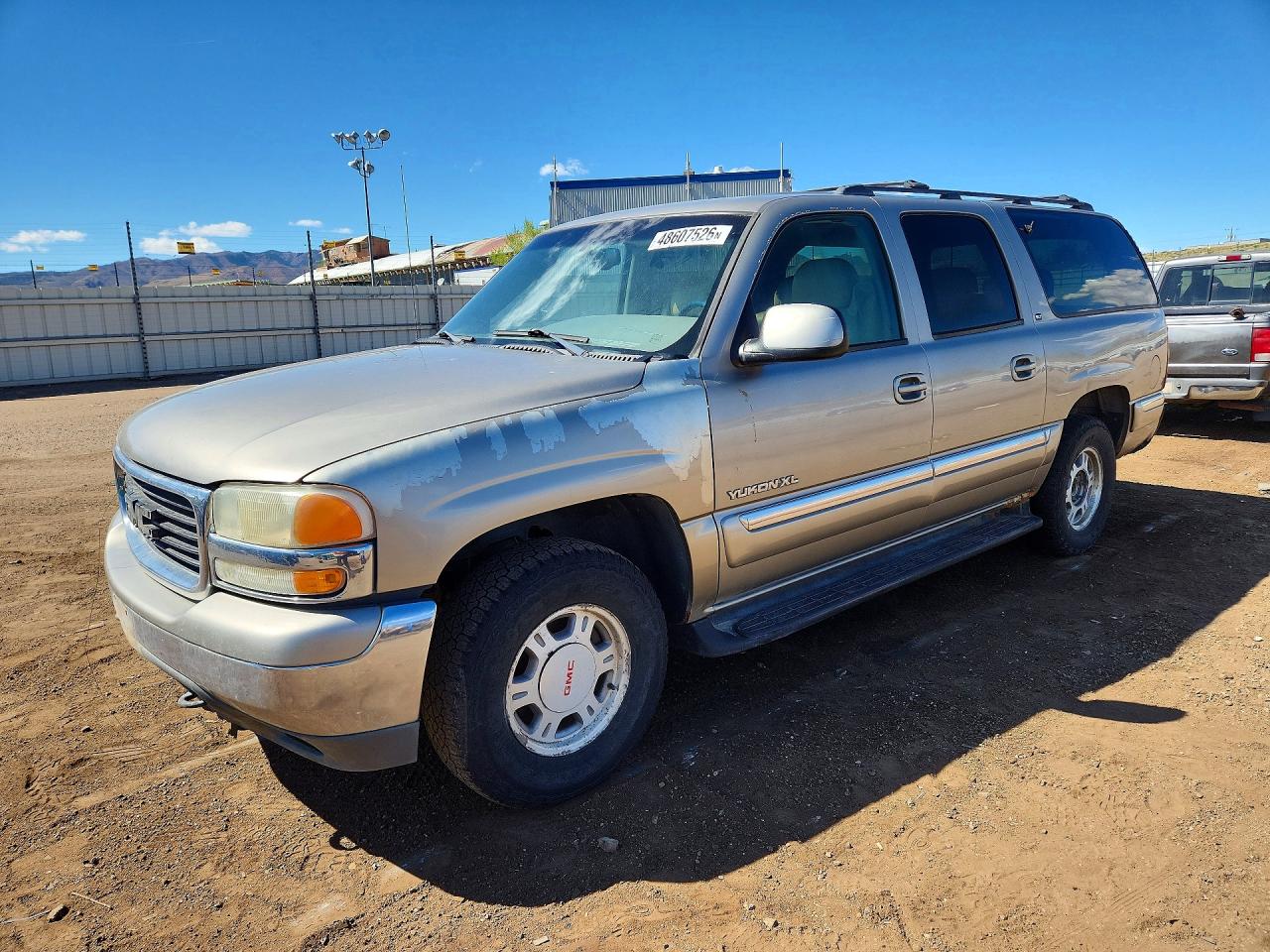 2000 GMC Yukon VIN 3GKEC16T0YG201560 photo 1