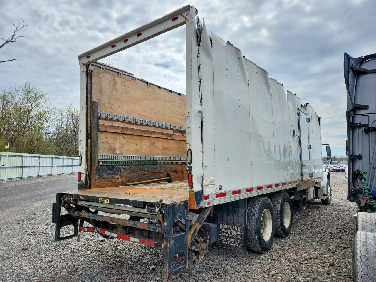 2014 FREIGHTLINER All other VIN 1FVHCYCY4EHFL3852 photo 3