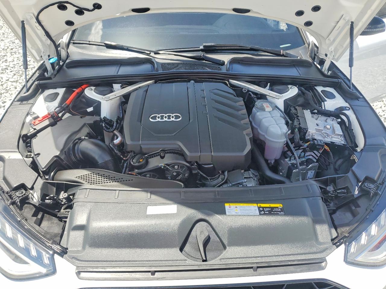2023 Audi A4 VIN WAUEAAF43PA031201 photo 11