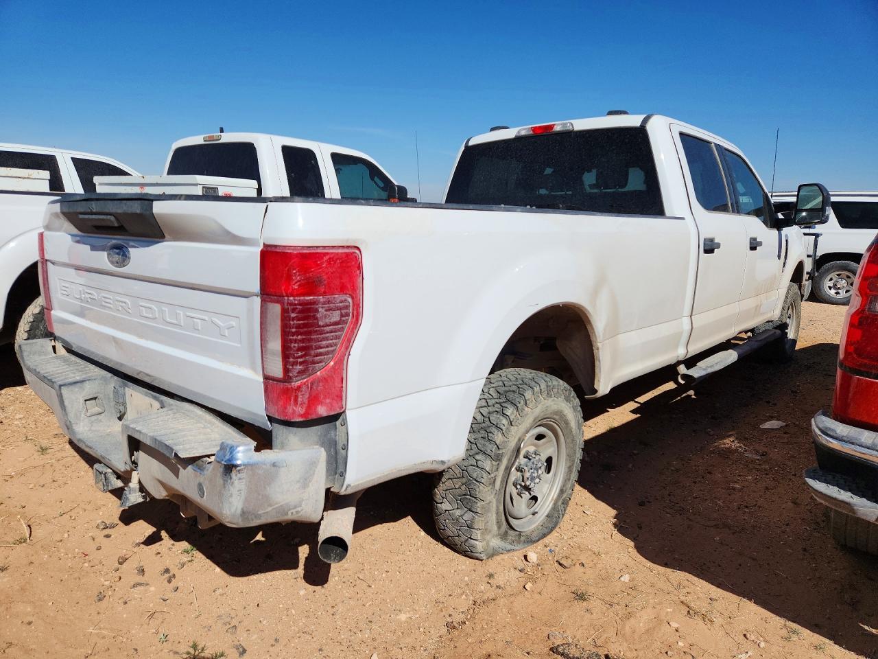 2022 Ford F250 VIN 1FT7W2B62NED77367 photo 3