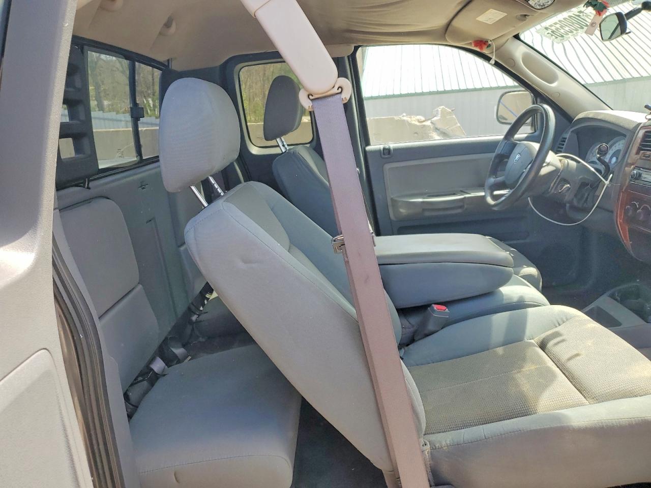 2005 Dodge Dakota VIN 1D7HW42K65S180724 photo 10