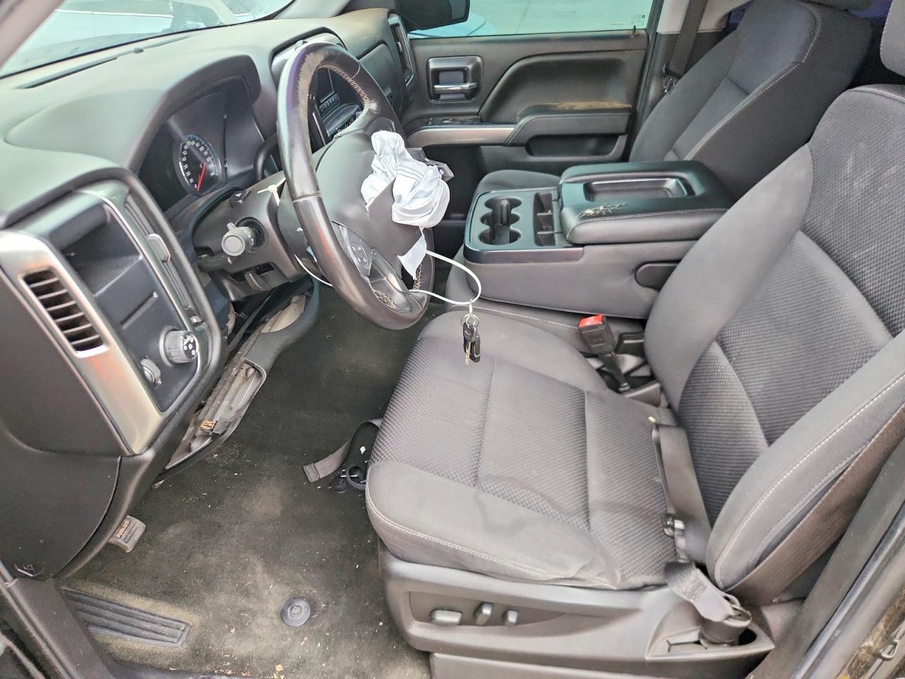 2018 Chevrolet All models VIN 3GCPCREC5JG313135 photo 7