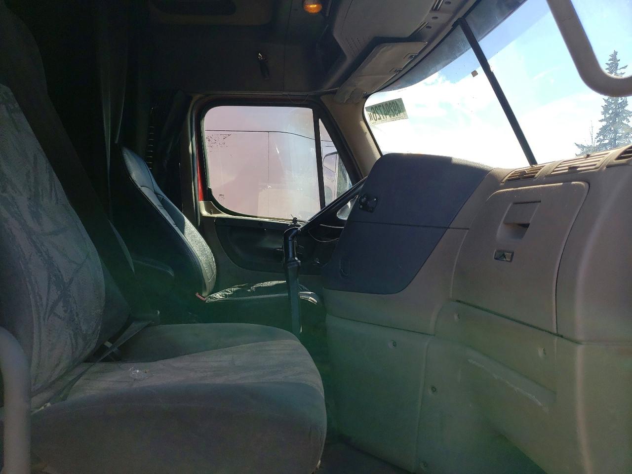 2013 FREIGHTLINER All other VIN 1FUJGLDR3DSBW9803 photo 5