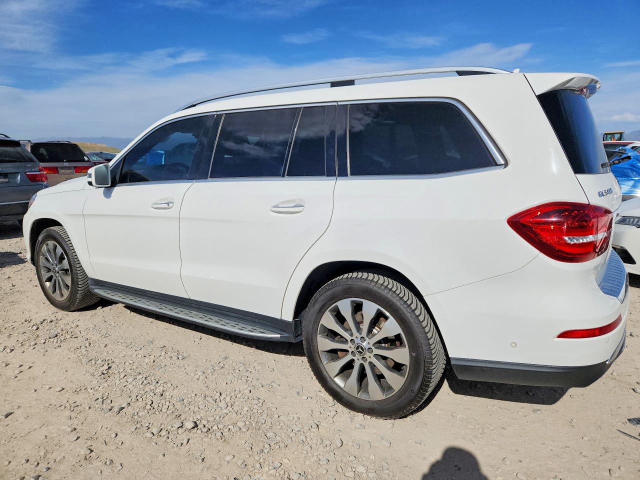 2019 Mercedes-Benz Gls-class VIN 4JGDF6EE0KB226100 photo 2