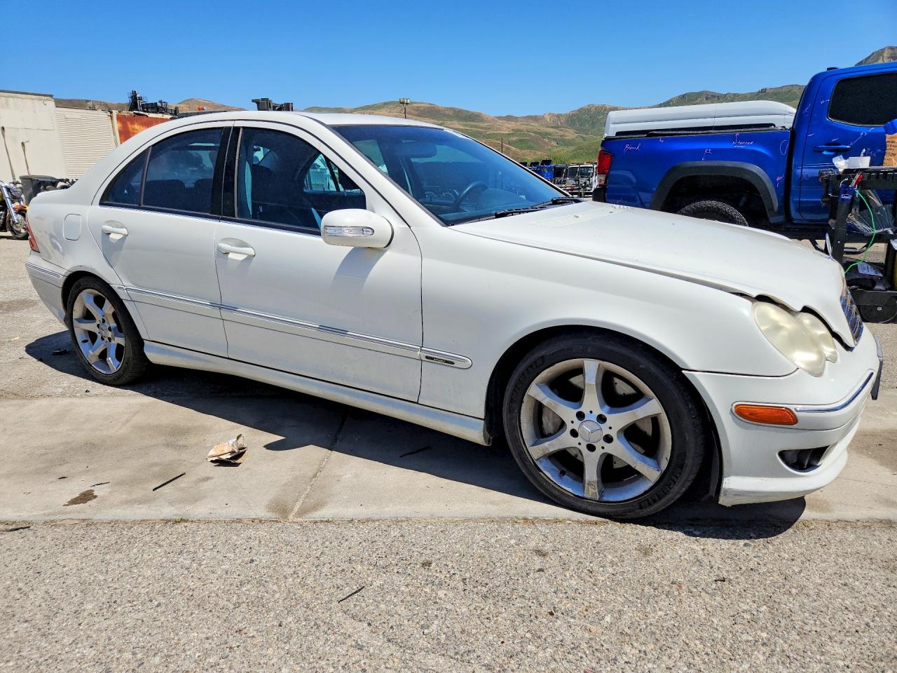 2007 Mercedes-Benz C class VIN WDBRF52H27F861790 photo 4