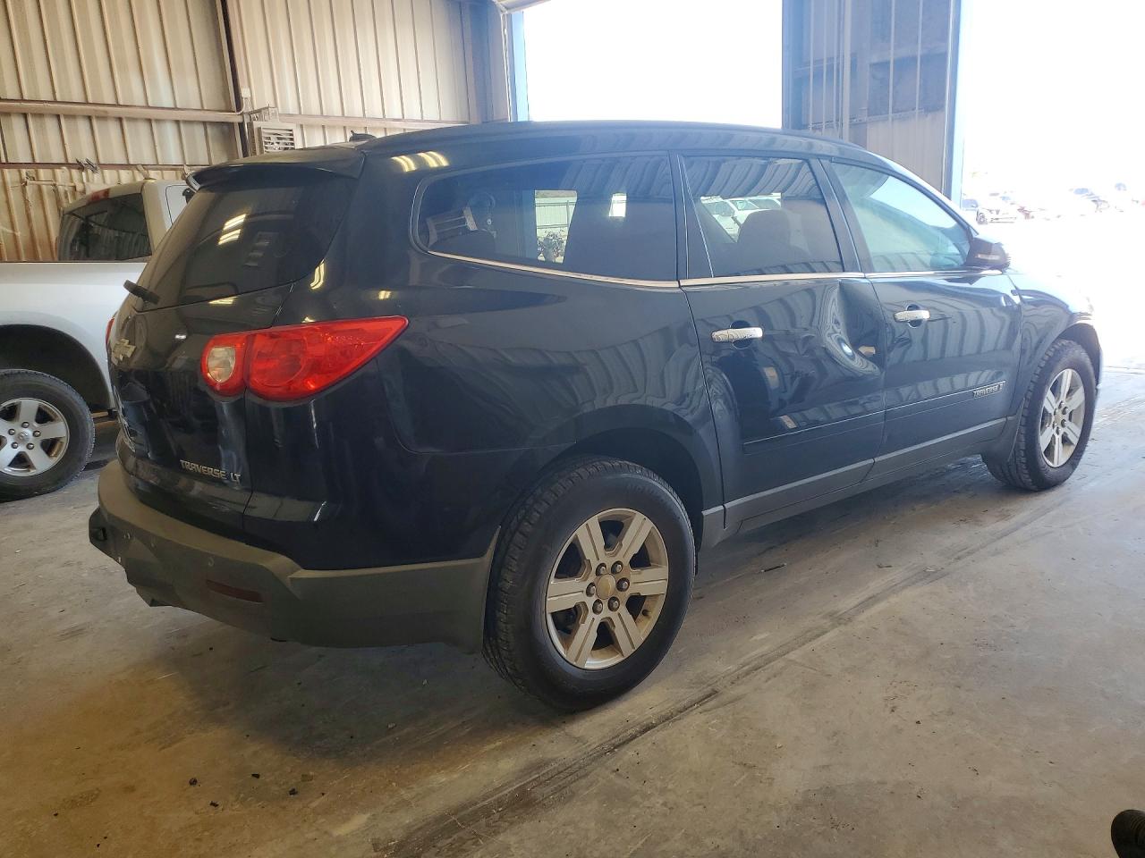 2009 Chevrolet Traverse VIN 1GNER23D09S125224 photo 3