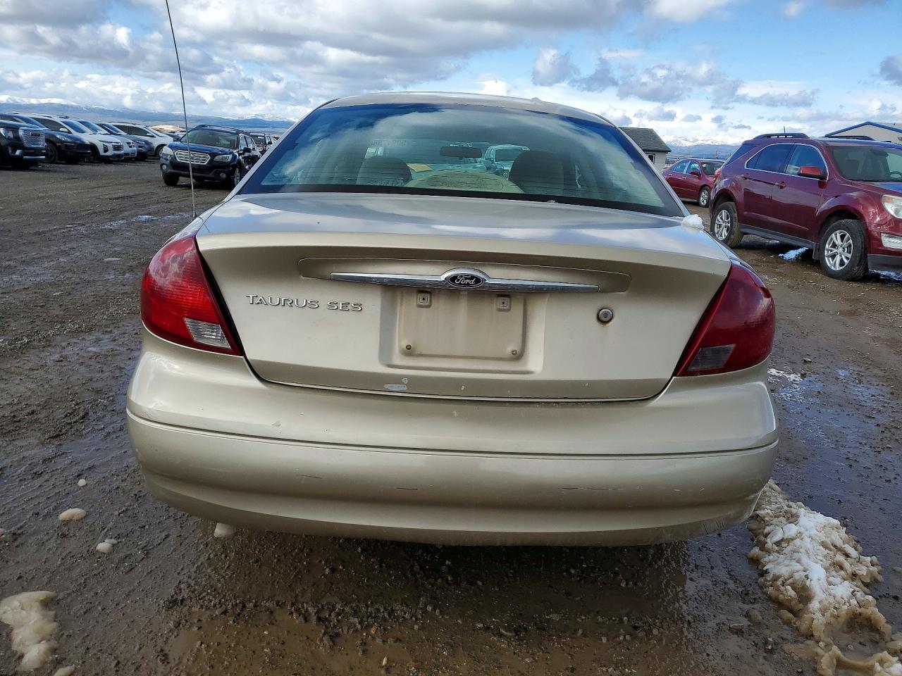2001 Ford Taurus VIN 1FAFP55U21A126182 photo 6