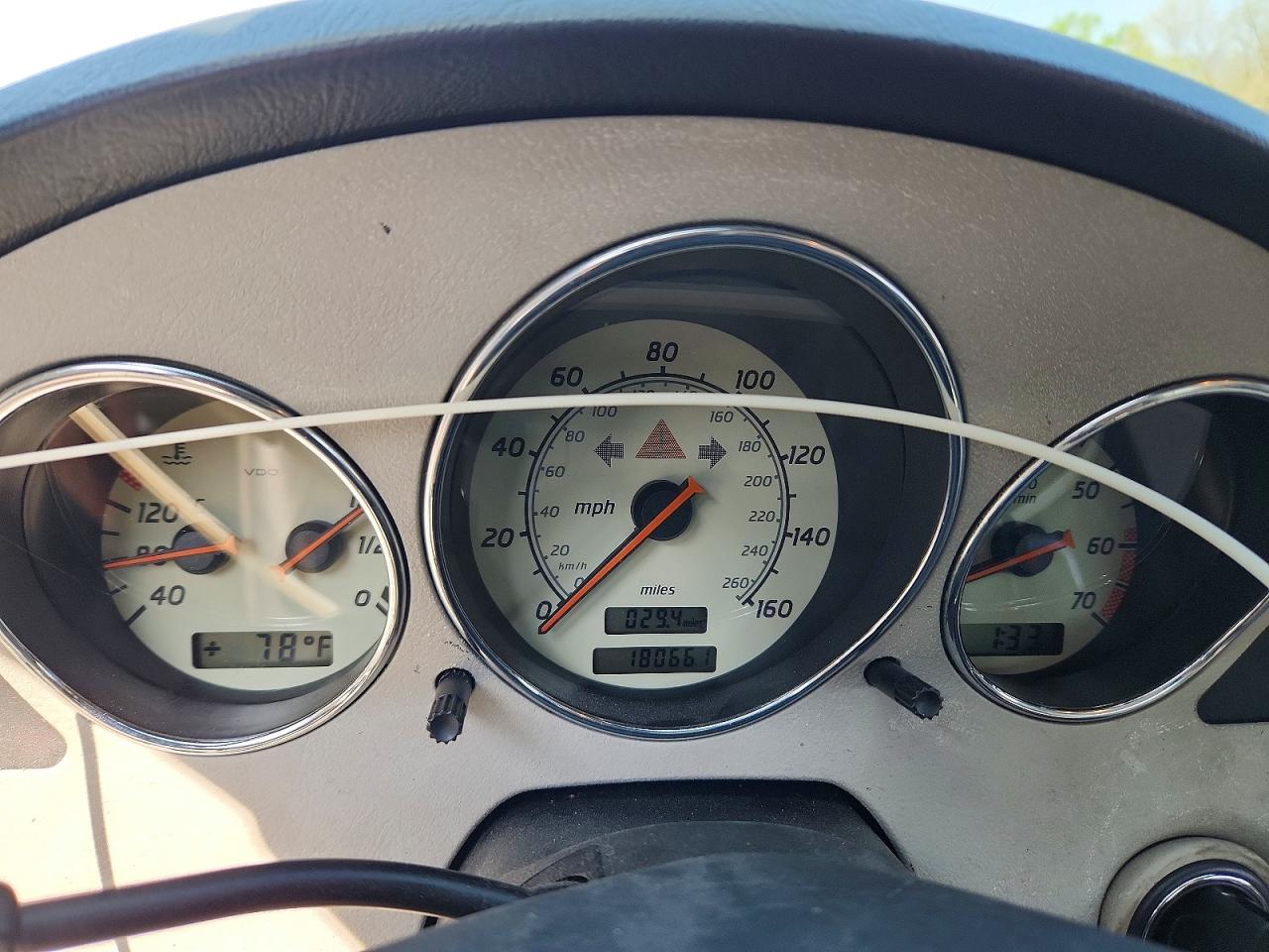 1999 Mercedes-Benz Slk-class VIN WDBKK47F0XF093676 photo 9