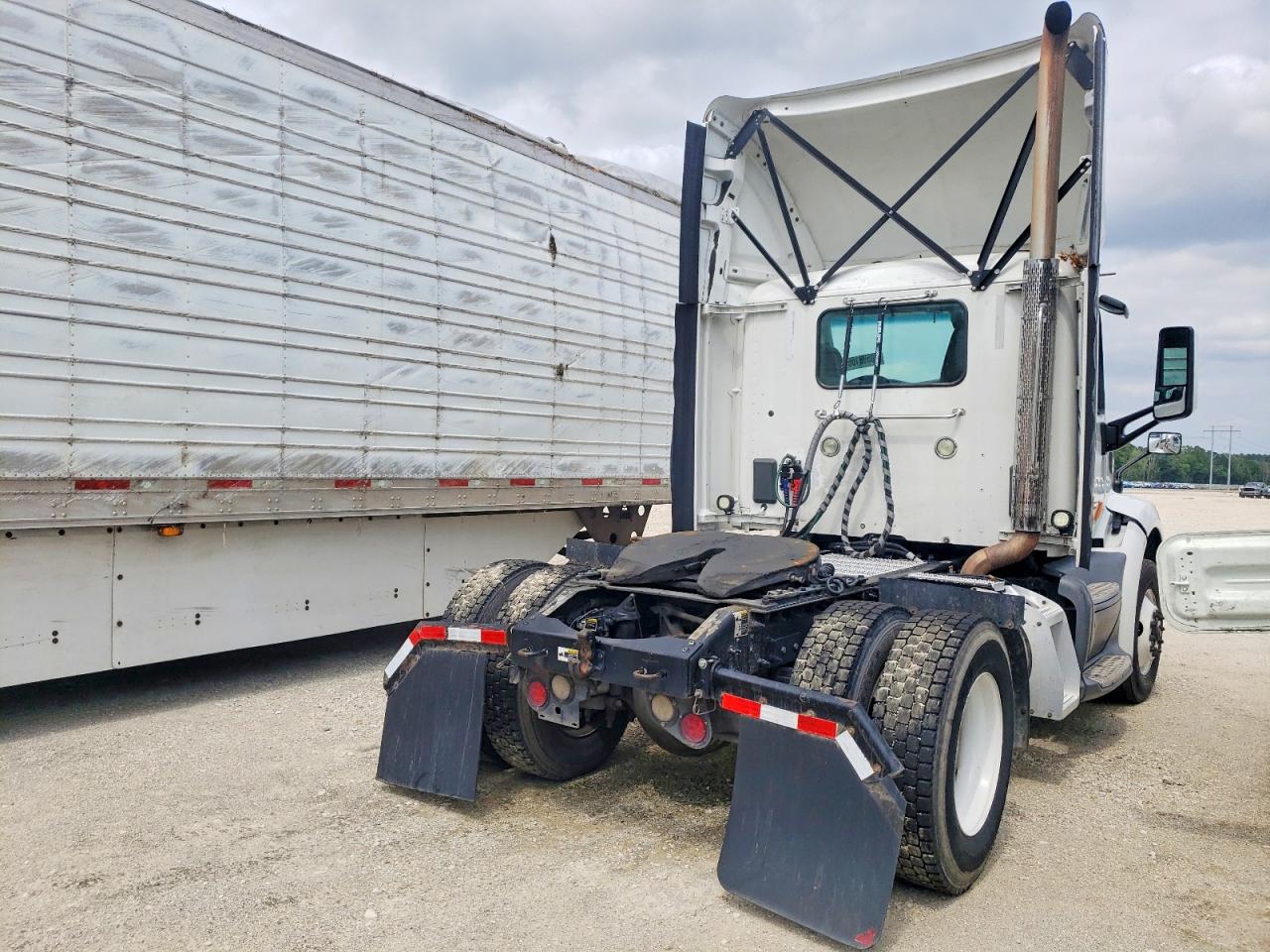 2018 PETERBILT All other VIN 1XPBA48X3JD477450 photo 4